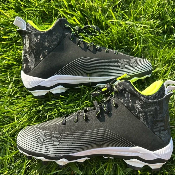 NWOT Under Armour Hammer MC 2.0 Lace-Up Football Cleats - Picture 2 of 10